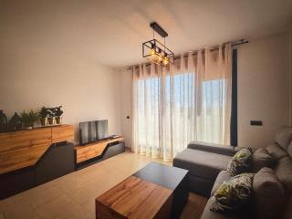 Large terrace and views - 9