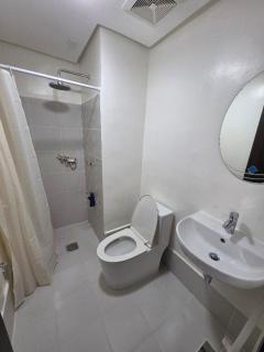 2 BR Penthouse with Sunset View - 3