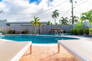 Cozy Hollywood Private Pool Retreat - Ping pong - 9