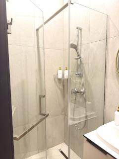 Central Almaty Meridian Apartment - 9