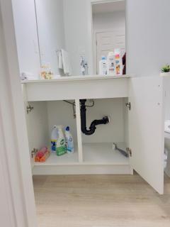 Modern Comfort West Edmonton - 9