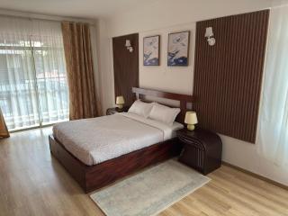 FAME cosy 3 bedroom furnished apartment - 5