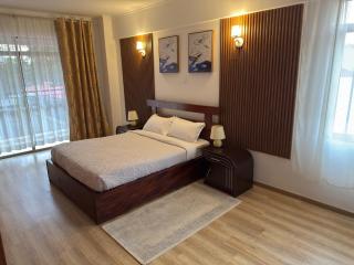 FAME cosy 3 bedroom furnished apartment - 1