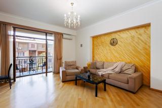 Aram street, 1 bedroom Comfy & Sunny apart with Open balcony DI480 - 0