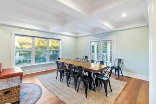 AV15-42: 15 42nd Avenue - 5