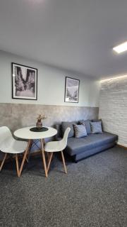 Apart Complex Green Rewolucji 27 - 9