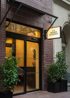 The Honest Budapest by Chic & Basic - 0