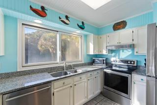 SG4B: 4B Seagrove Villa - 4