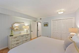 SG4B: 4B Seagrove Villa - 2