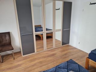 Schöne Dachgeschoss Wohnung - 2