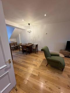 Gilberts Townhouse - 4