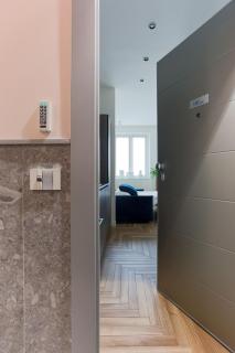 YLS Luxury Suites 2 - 8