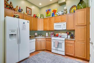 Sunny Adobe Retreat with Hot Tub and Mtn Views! - 2