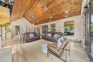 Hot Tub • Sauna • Pool • Cold Plunge • Fire Pit - 8