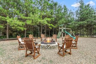 Hot Tub • Sauna • Pool • Cold Plunge • Fire Pit - 7