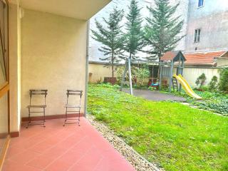 Modern 2 Bedroom Family Apartment with Terrace by Prime Stay - 0