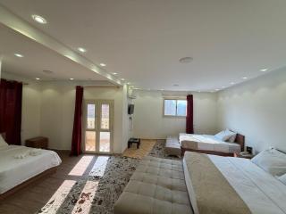 Royal Pyramids View - 9