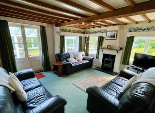 Waterside Cottage - Sleeps 11 on Grand Union Canal - 7
