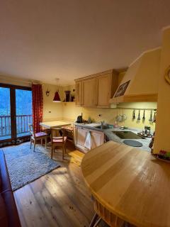 Panoramic House Courmaison - 8