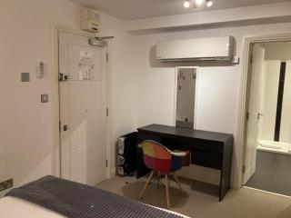 NELL GWYNN HOUSE - Hotel Room Style POD Room 62 - 3