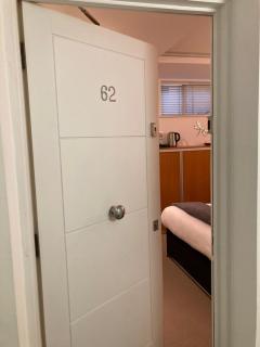 NELL GWYNN HOUSE - Hotel Room Style POD Room 62 - 1