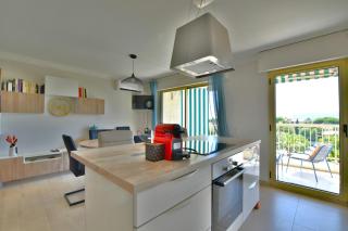 Bright apartment with nice view - 8