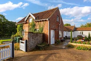 Avenue Victoria Apartment - 8