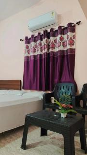 Saurabh Guest House, Akkalkot - 2
