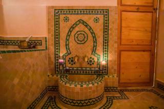 Domaine avec gouvernante 5 chambres, piscine, hamam et ferme pédagogique sur un hectare - 4