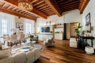 The Mosaic House - 8