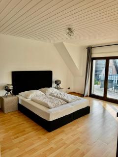 Gemütliches Zimmer mit großer Terrasse Nähe Messe, Flughafen & PSD Dome - 0