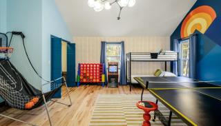 Sleeps 13 Private Sauna Hot Tub Game Room - 8