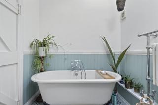 Thatched Cottage & Tranquil Gardens Gated Parking - 6