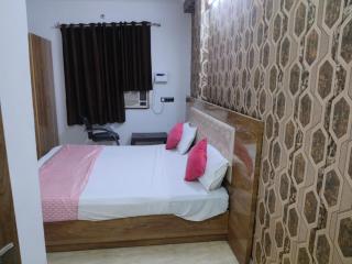 Hotel Fenix Plaza At Delhi Airport - 1