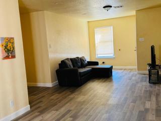 Springtime apartment - 6