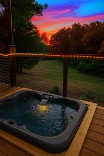 Private Couples Retreat Scenic Hottub -Fireplace - 9