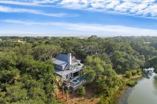 VB317: 317 Victory Bay - 2