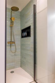 L'Elégance, Suite Premium - Lille Lomme - Netflix - 7