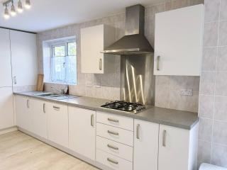 Classy double room Salford Detached house, Plab - 1