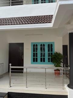 villa mud apples - 3