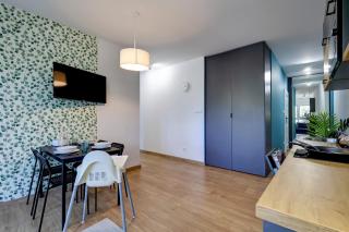 Poddąbek Comfort I Apartamenty z tarasem na dachu, ogródkiem, basenem zewnętrznym i wewnętrznym, salą zabaw i animacjami - 4