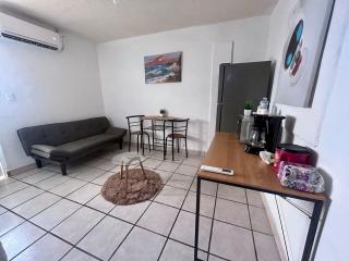 Apartment 01 downtown with AC and WiFi - 0