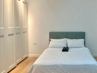 Landed Royale Home near Austin, Midvalley 4B4B - 1