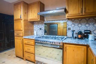 Domaine avec gouvernante 5 chambres, piscine, hamam et ferme pédagogique sur un hectare - 8