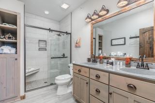 5BR Village At Indian Point 1401 near SDC - Free Tickets Daily up to $500 - 2