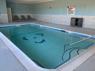 Holiday Inn Express & Suites Bridgeport by IHG - 6