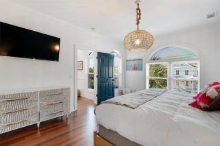 AV8-30: 8 30th Avenue - 6