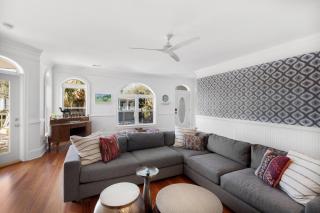 AV8-30: 8 30th Avenue - 3