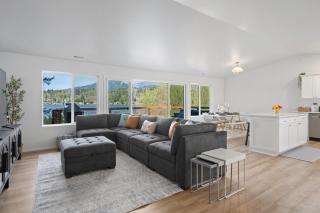 Big Lake Waterfront Retreat - 9