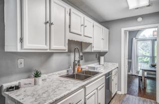 Crimson Creek Stayhouse - 6